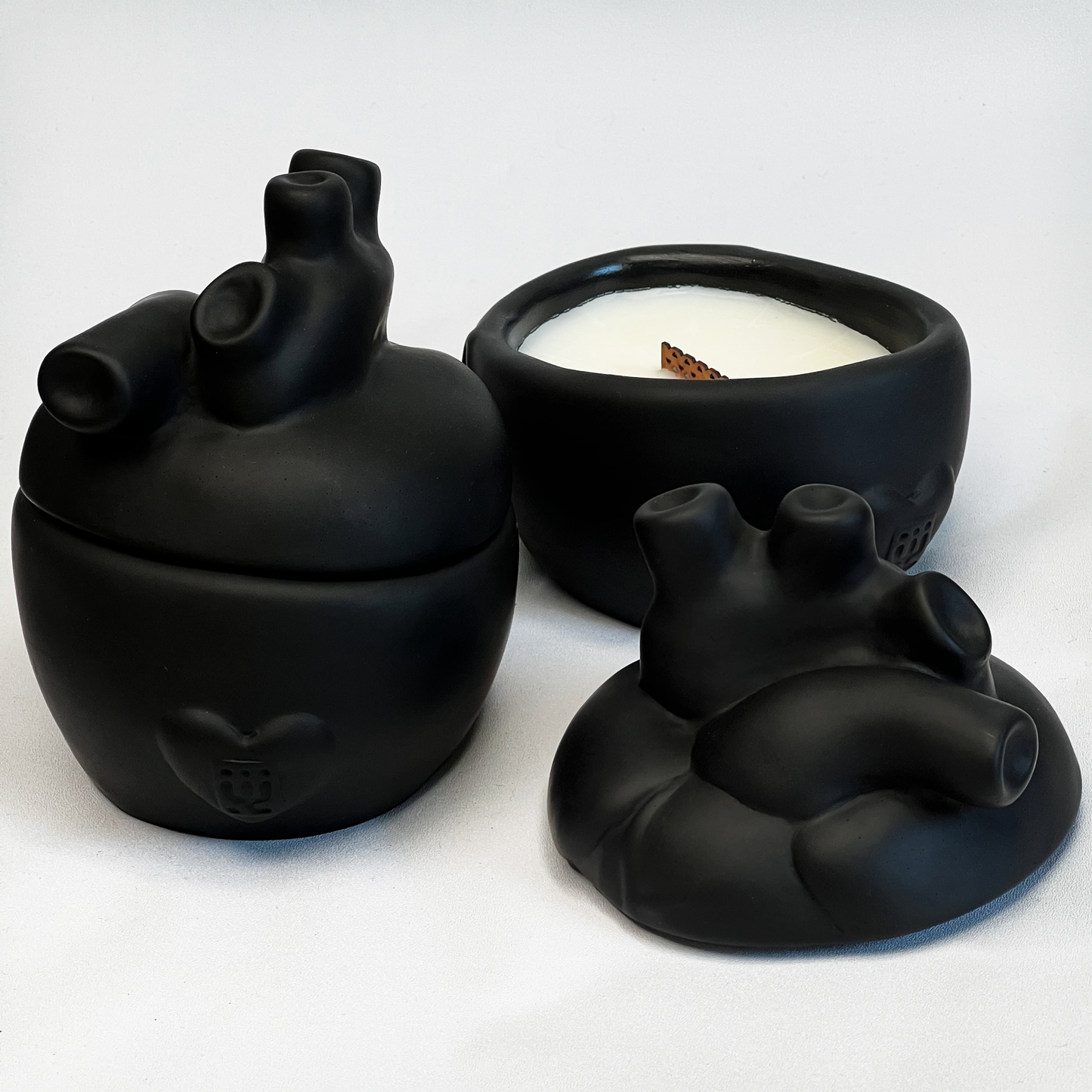 Heartcore Candle – Anatomical Jesmonite Candle – Gothic Sculptural Home Decor