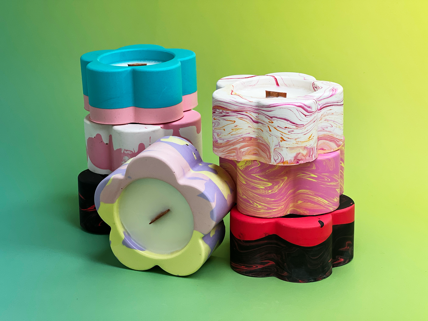 Mini Jesmonite Candle Gift – Colorful Flower Candles for the Scent-Loving Crowd