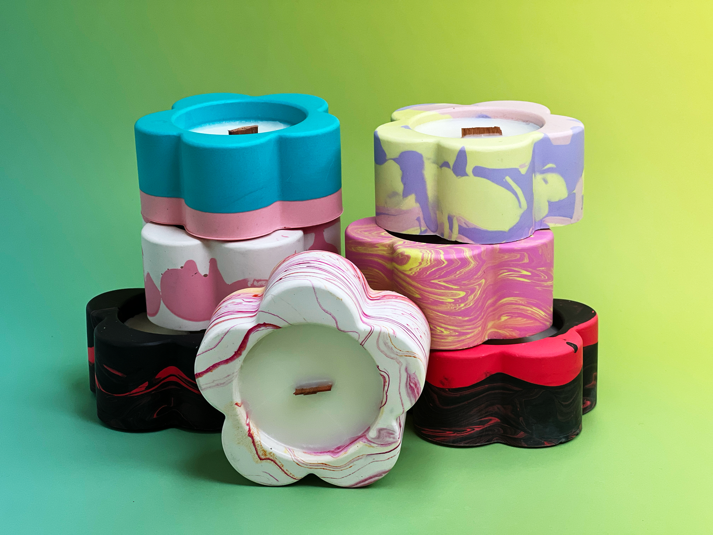Mini Jesmonite Candle Gift – Colorful Flower Candles for the Scent-Loving Crowd