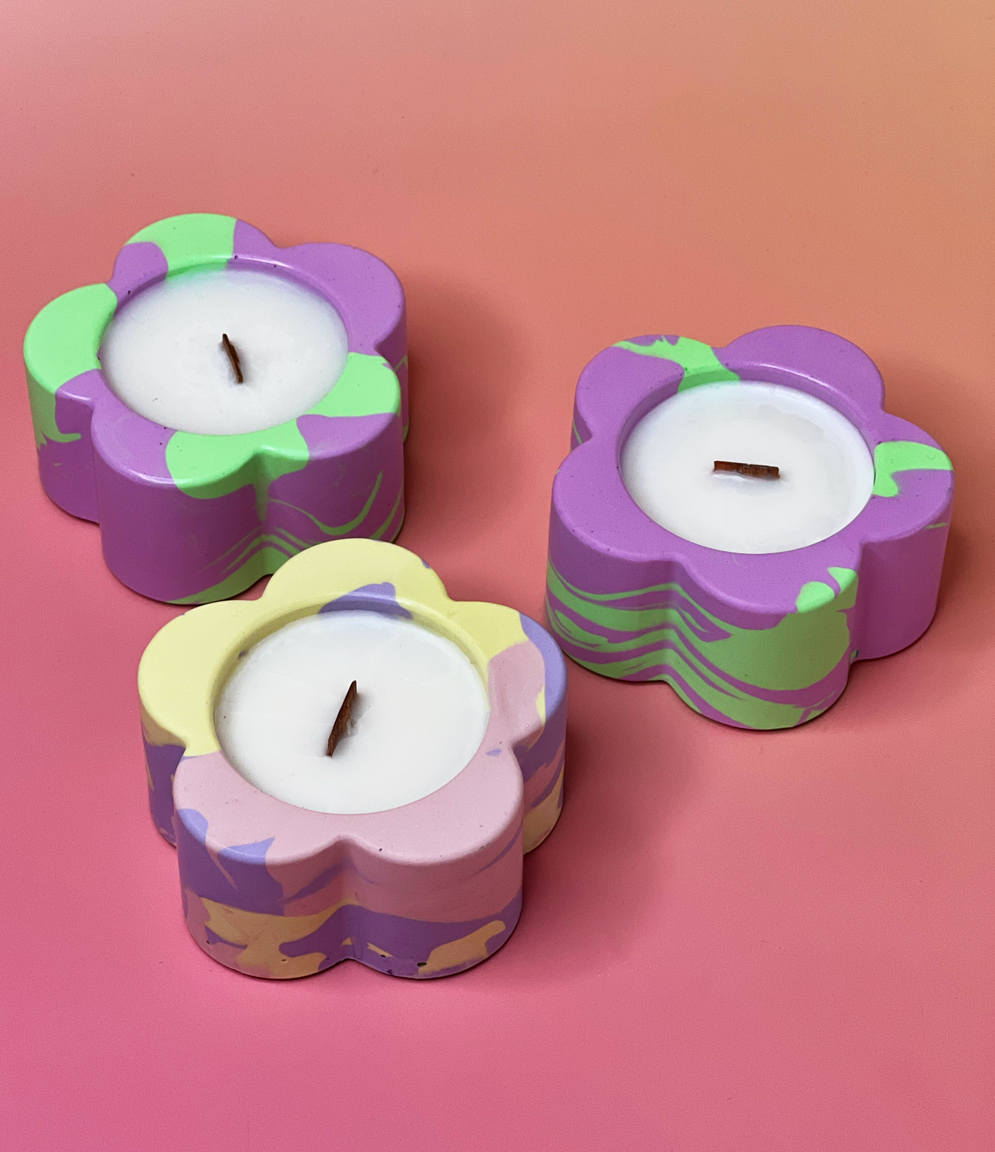 Mini Jesmonite Candle Gift – Colorful Flower Candles for the Scent-Loving Crowd