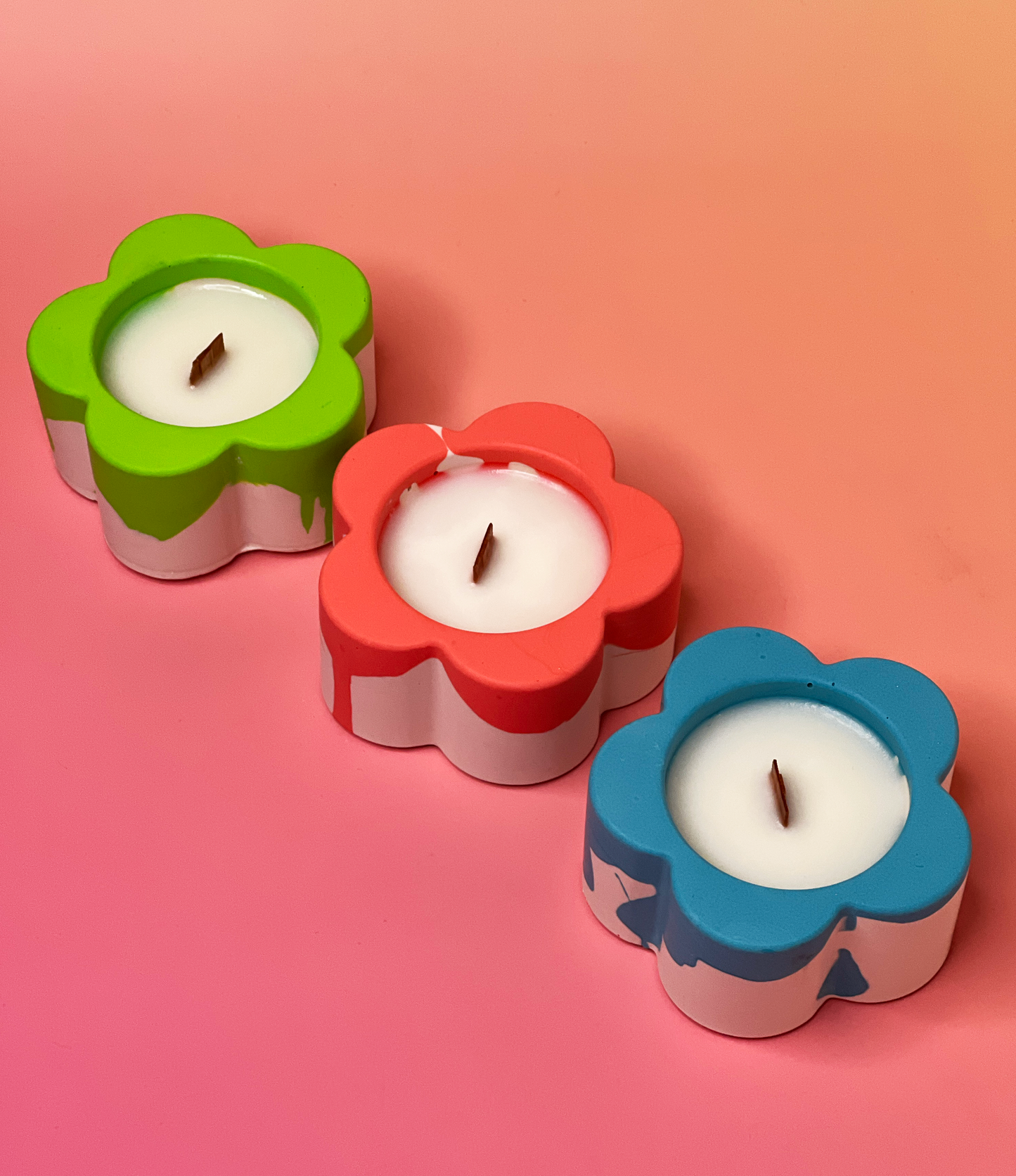 Mini Jesmonite Candle Gift – Colorful Flower Candles for the Scent-Loving Crowd