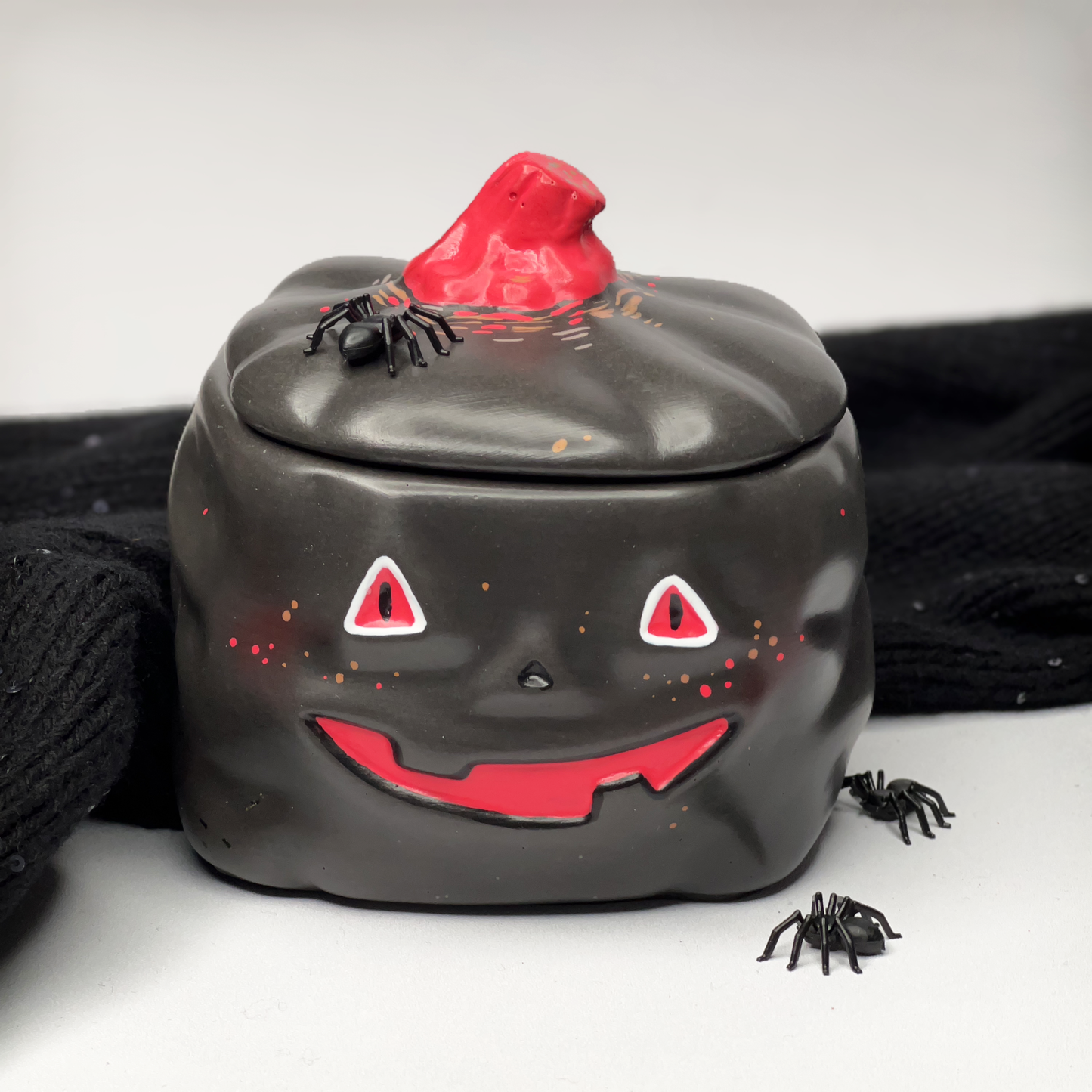 Ploomp – Quirky Halloween Scented Candle